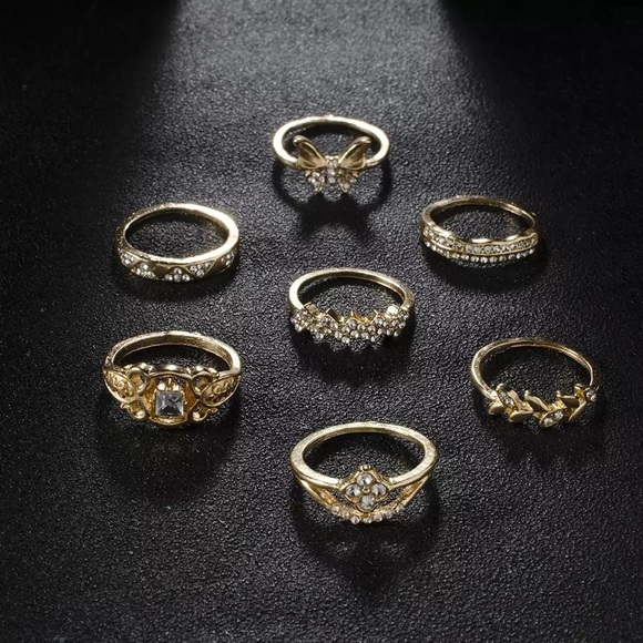 3/$30 💛 Boho Ring Set - Picture 2 of 5